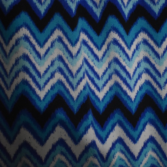 PRETTY ZIG ZAG DESIGN DRESS - Picture 4 of 7